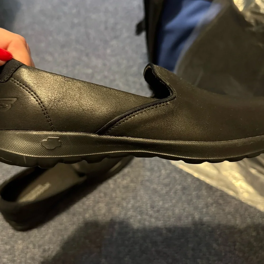 Skechers Black GOwalk Max Slip-Ons - Picture 2 of 2